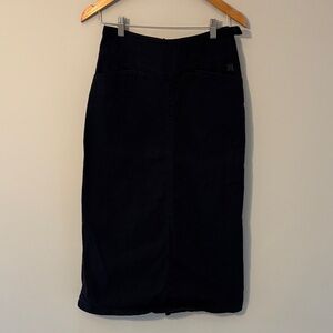Elegant Black Pencil Skirt